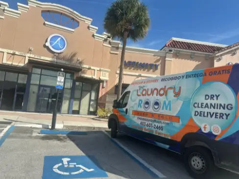 How Professional Laundry Services Benefit Restaurants in Maintaining Cleanliness